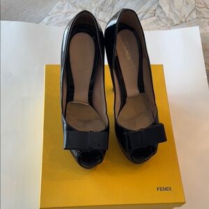 Fendi Black Patent Leather Peep-Toe Heels with Bow